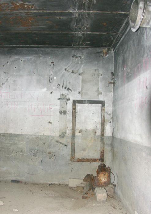 Ligne Maginot - BASSIN DE L'INDUSTRIE - (Casemate d'infanterie - Double) - Support du central téléphonique