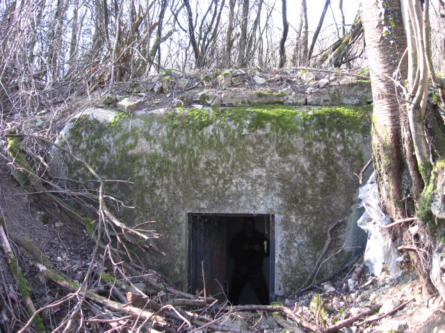 Ligne Maginot - X60 - (Chambre de coupure) - Chambre de coupure X60 qui se situe dans l'enceinte du camp de Bining