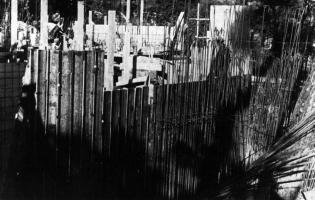 Ligne Maginot - CAP MARTIN - (Ouvrage d'artillerie) - Construction de l'ouvrage
Noter la densité du ferraillage