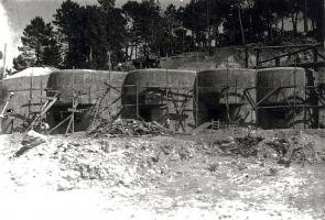 Ligne Maginot - ROQUEBRUNE - CORNILLAT - (Ouvrage d'artillerie) - Construction du bloc 3
Le bloc 3 brut de décoffrage.