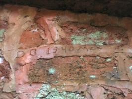 Ligne Maginot - INGWILLER - GEBIRGSWALD (RFL ET/OU 43° CAF) - (PC de Région Fortifiée) - Une inscription qui date la construction