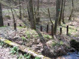 Ligne Maginot - ROTHENBOURG Est (Barrage 04) (Inondation défensive) - Le réseau de rails antichar qui barrait l'ancienne route