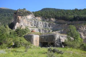Ligne Maginot - ANNEXE DE SAINT ANTOINE - (Casemate d'infanterie - Simple) - Vue générale avec le ravin de St Antoine à l'arrière plan