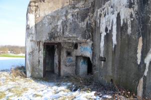 Ligne Maginot - 85 - HASELBERG - (Casemate d'infanterie - double) - Vue sur l'entrée hommes et materiel.