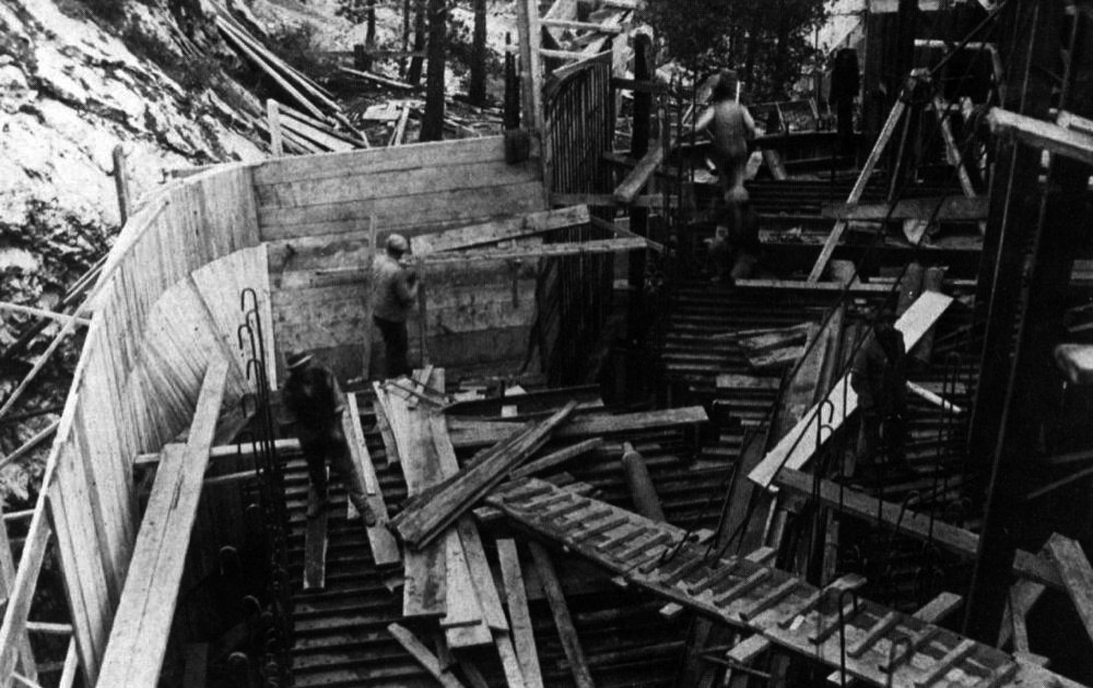 Ligne Maginot - CAP MARTIN - (Ouvrage d'artillerie) - Construction du bloc 3
Mise en place des coffrages avant la coulée du bloc