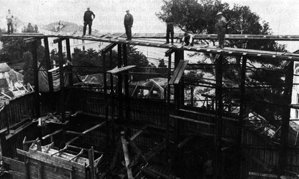 Ligne Maginot - CAP MARTIN - (Ouvrage d'artillerie) - Construction du bloc 3
Mise en place des coffrages avant la coulée du bloc, les voies de 60 pour l'amenée du béton sont en place