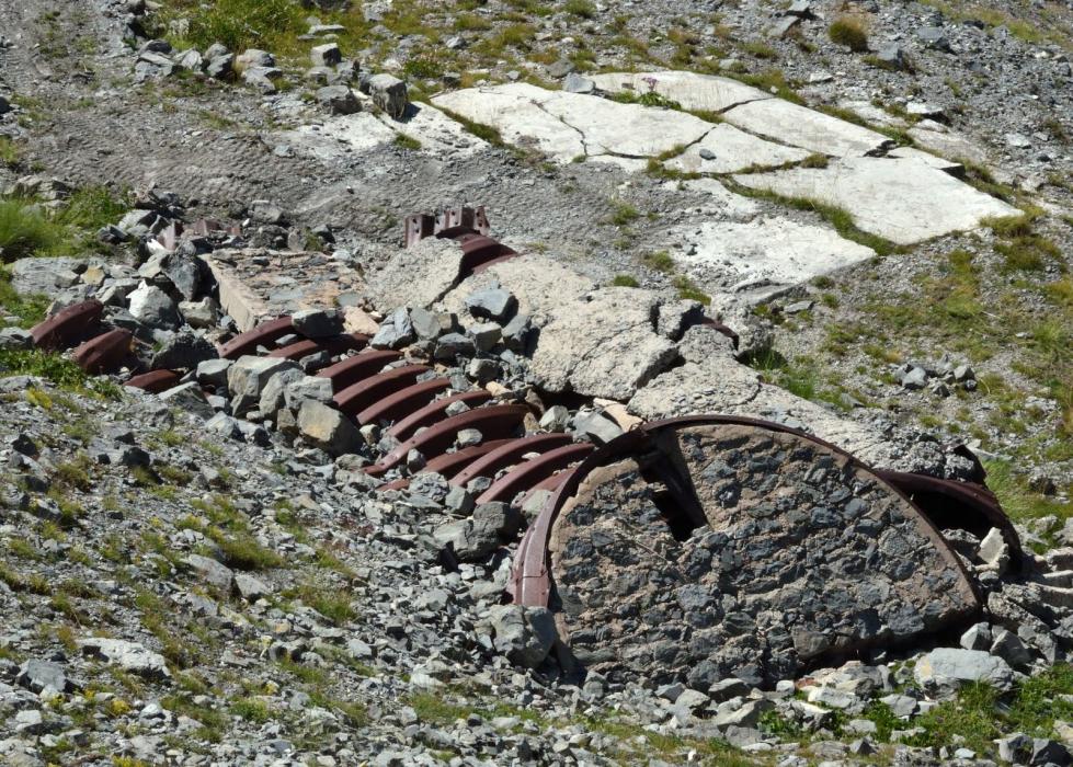 Ligne Maginot - COL DE CROUS (C) - (Ouvrage d'infanterie) - Abri à proximité
Abri en tole métro érigé au niveau d'un bloc non construit