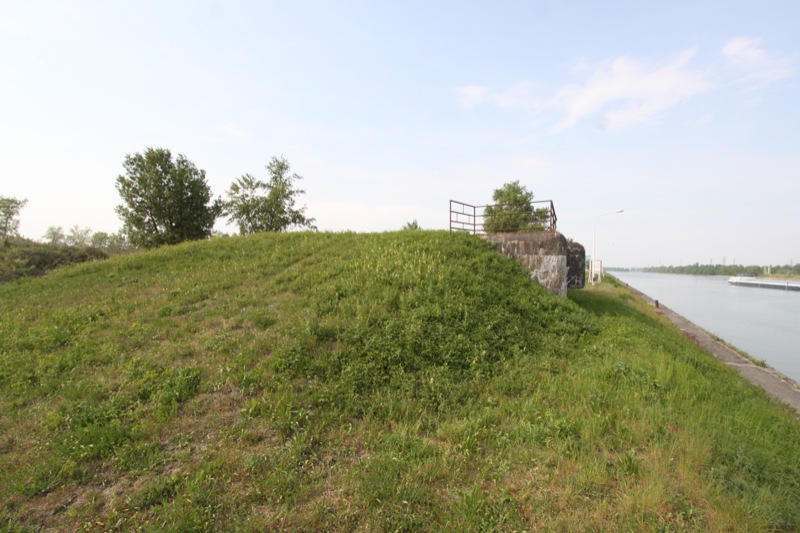 Ligne Maginot - PORT du RHIN Sud 18 ( Blockhaus pour arme infanterie ) - Vue générale extérieure

