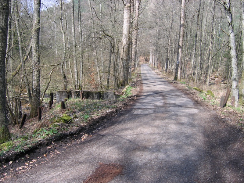 Ligne Maginot - ROTHENBOURG Est (Barrage 04) (Inondation défensive) - Vue du pertuis avec le pont reconstruit après guerre