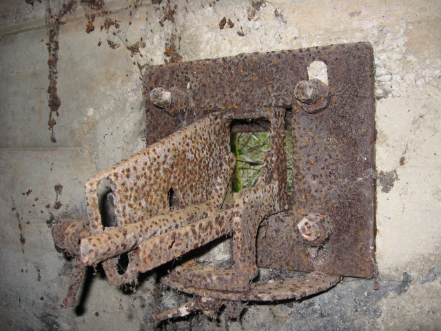 Ligne Maginot - FIRST 1 - (Blockhaus pour arme infanterie) - Support FM - Christian LENHARD