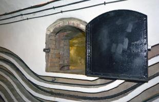 Ligne Maginot - SCHOENENBOURG - (Ouvrage d'artillerie) - Dispositifs de destruction 
Les dispositifs sont constitués de fourneaux de mine remplis d'explosif de part et d'autre de la galerie.
