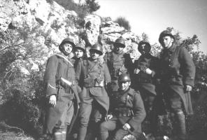 Ligne Maginot - MONT GROS DE ROQUEBRUNE - (Observatoire d'artillerie) - Photo semble t'il prise en 1939 ou lors d'une des nombreuses alertes survenue de mai à juin 1940