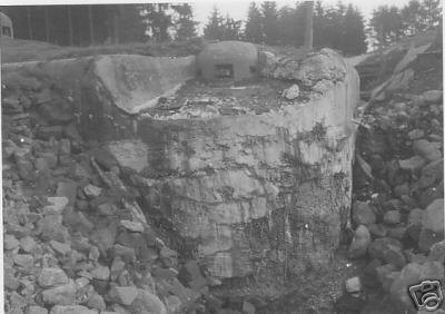 Ligne Maginot - WINDSTEIN - (Casemate d'infanterie - double) - Vue en 1940 de la cloche JM Ouest 