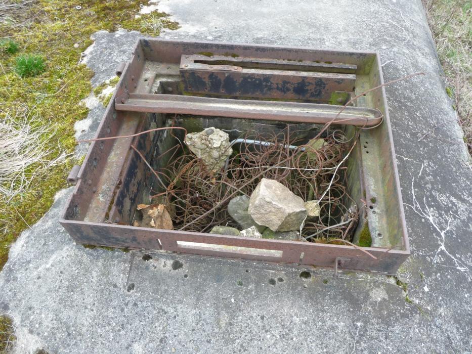 Ligne Maginot - I6 - (Chambre de coupure) - La trappe d'accés - ALMO