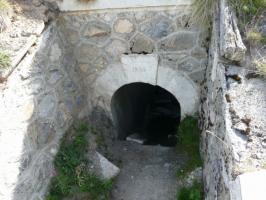 Ligne Maginot - PLATE LOMBARDE - (Ouvrage d'infanterie) - L'issue de secours
Détail du fronton