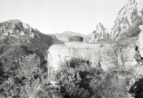 Ligne Maginot - SAINTE AGNES (SAG) - EO9 - (Ouvrage d'artillerie) - Bloc 3 
La cloche VDP couvrant l'ouvrage des Banquettes et celui de Garuche