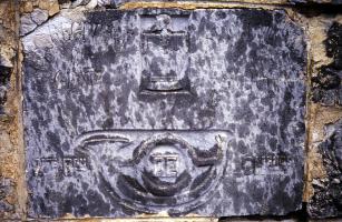 Ligne Maginot - Citerne et abreuvoirs de BORRIGO - Stéle érigée par les unités ayant construit l\'ensemble