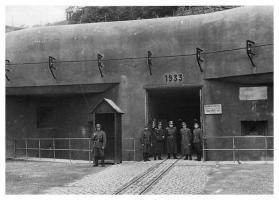 Ligne Maginot - HOCHWALD - (Ouvrage d'artillerie) - Bloc 8
Entrée munitions