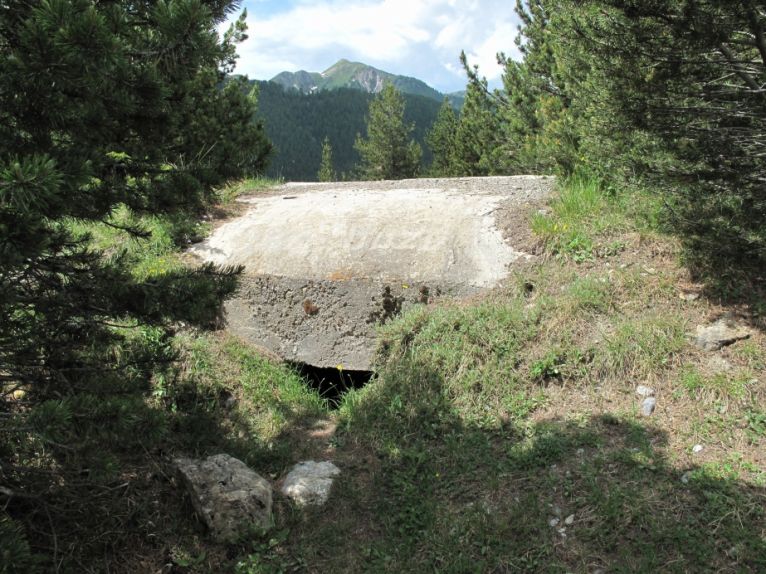 Ligne Maginot - FOUILLOUSE 2 - (Blockhaus pour arme infanterie) - Vue avant