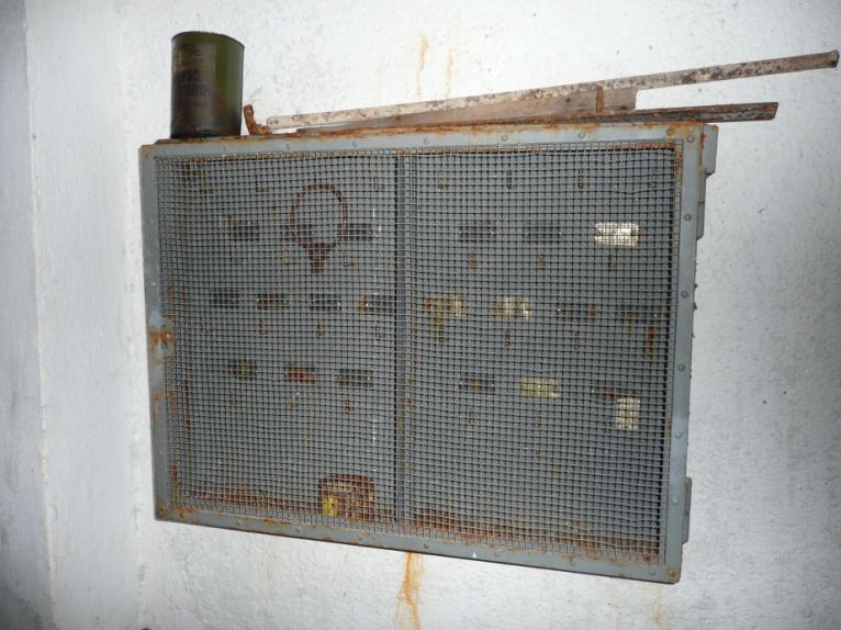 Ligne Maginot - PLATE LOMBARDE - (Ouvrage d'infanterie) - Usine
Tableau d'outillage pour les CLM