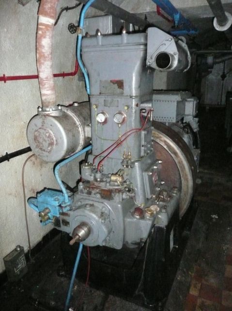 Ligne Maginot - Ouvrage de PLATE LOMBARDE - Usine
Groupe électrogène CLM type 108