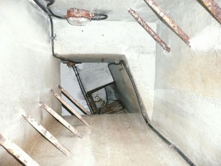 Ligne Maginot - PLATE LOMBARDE - (Ouvrage d'infanterie) - Accès au bloc 2
