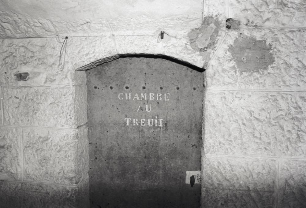Ligne Maginot - TETE DE CHIEN - FORT MASSENA (6° BIE - 157° RAP) - (Position d'artillerie préparée) - L'intérieur de la casemate d'artillerie Mougin