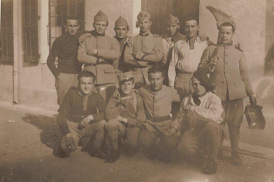 Ligne Maginot - Artilleurs du 157° RAP - Photo prise dans la caserne Auvare à Nice