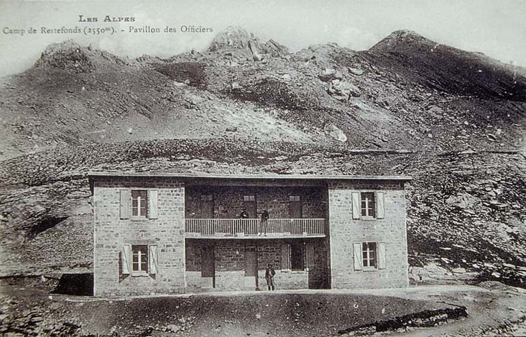 Ligne Maginot - CAMP DE RESTEFOND - (Casernement) - Carte postale
Le pavillon des officiers