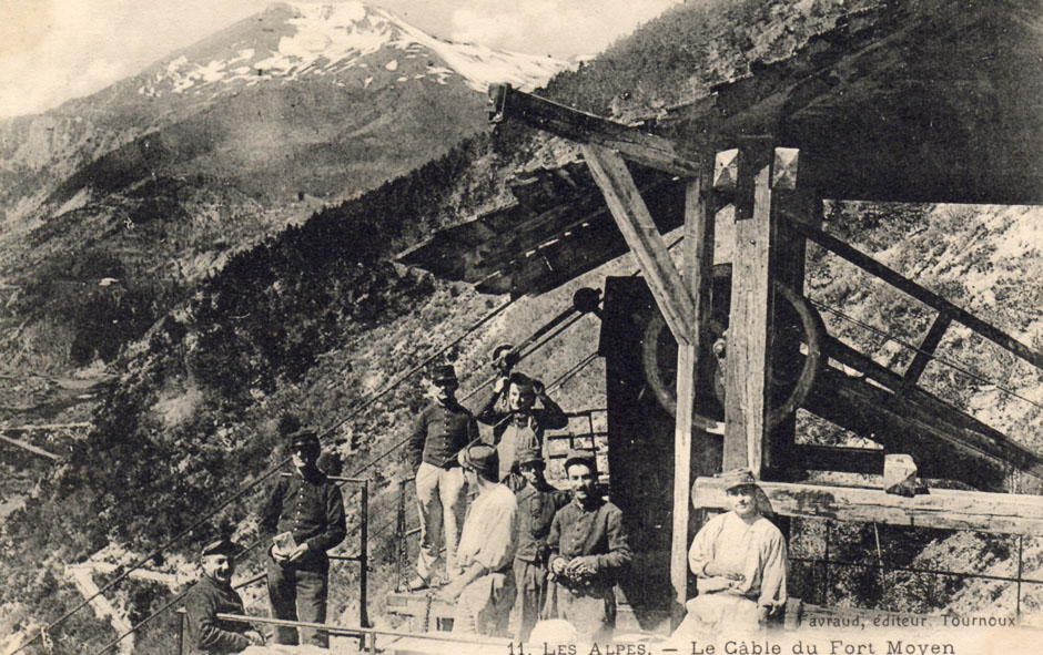 Ligne Maginot - TOURNOUX  (83° BAF - II/162° RAP) - (PC de Sous-Secteur) - Carte postale
La recette haute du téléphérique de Fort Moyen au début des années 1900