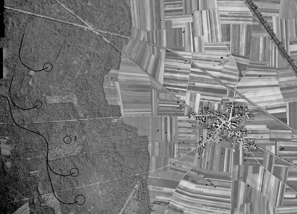 Ligne Maginot - KASTENWALD (11/373° RALVF) - (Position ALVF) - Les quatre épis courbes sont bien visibles dans la forêt. - IGN - Géoportail 1951