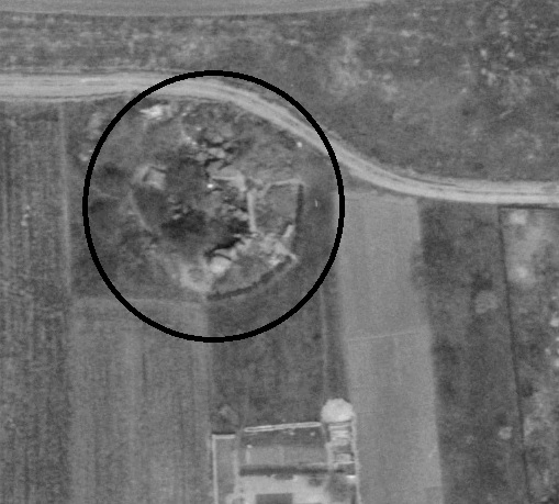 Ligne Maginot - DRUSENHEIM - (1°CEO - 70° RIF) - (PC de Sous-Quartier) - Le PC en ruine - IGN - Géoportail 1971