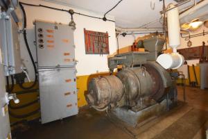 Ligne Maginot - Ouvrage de la FERTE - Bloc 1
Usine électrique 
Groupe électrogène à moteur CLM 108 de 25 CV