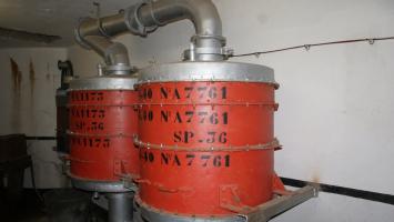 Ligne Maginot - LA SALMAGNE - (Ouvrage d'infanterie) - Bloc 2
La salle des filtres
Filtre modèle SP 36 destinés à débarrasser l'air extérieur des gaz de combats avant d'être insufflé dans l'ouvrage