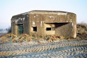 Ligne Maginot - B254 - LES MEURINS - (Blockhaus pour canon) - 