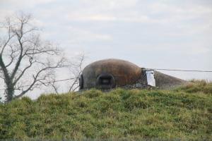 Ligne Maginot - CIMETIERE D'ESCAUPONT EST - C12 - (Casemate d'infanterie) - 