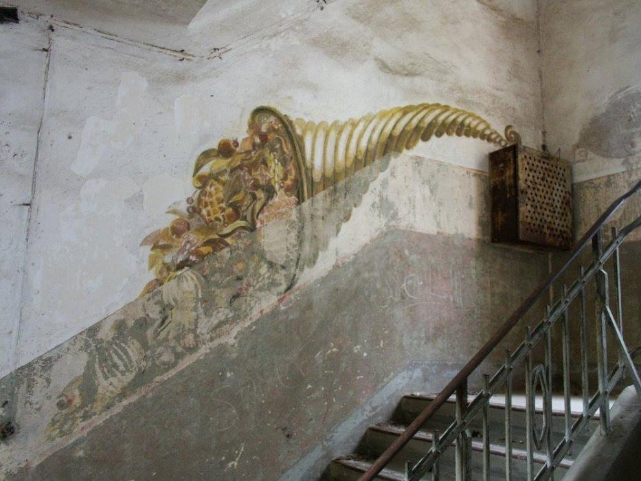 Ligne Maginot - LANGENSOULTZBACH - (Camp de sureté) - Bâtiment B
Cage d'escalier
Peinture murale du casernement