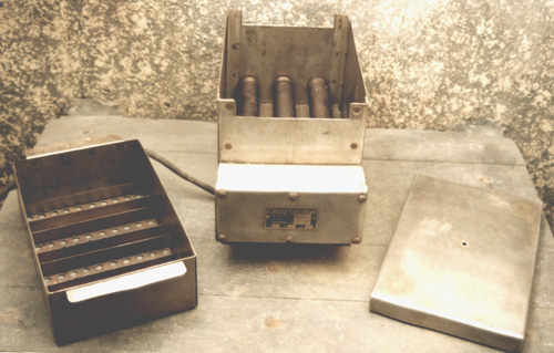 Ligne Maginot - Régénérateur pour cartouches ou sachets dessicants - Système chauffant permettant la régénération par évaporation des sachets ou cartouches contenant du gel de silice.