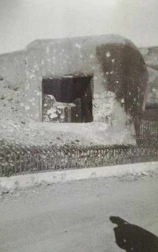 Ligne Maginot - SAINT ROCH (SHR) - (Ouvrage d'artillerie) - Bloc 4 
Photo prise en 1944 par un para américain du 517th. H Company