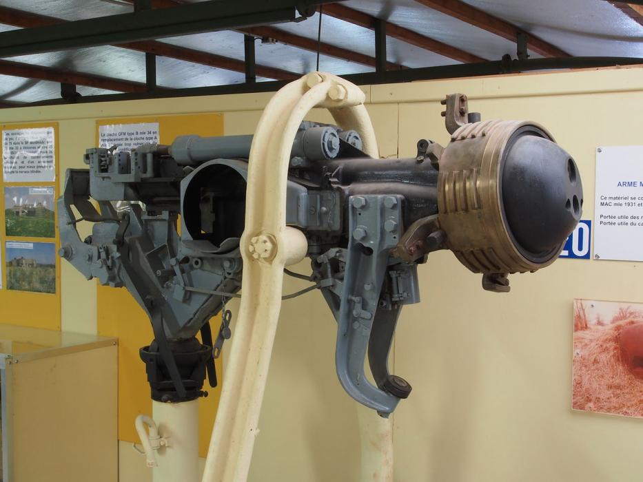 Ligne Maginot - Arme mixte - Trumelage arme mixte (Canon de 25 SA et jumelage de mitrailleuses Reibel MAC 31
Musée de l'ouvrage de Fermont