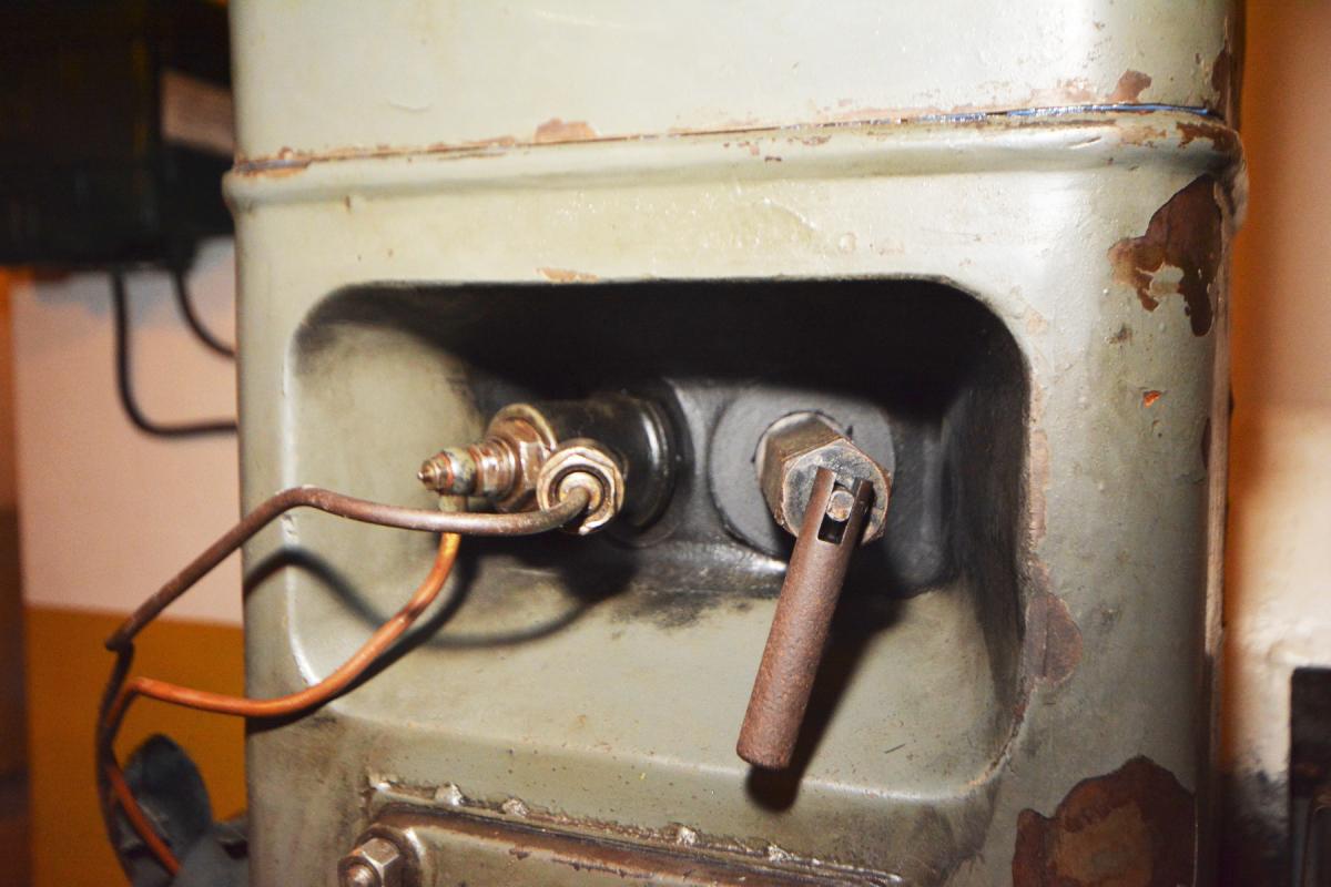Ligne Maginot - Ouvrage de la FERTE - Bloc 1
Groupe électrogène à moteur CLM 108 de 25 CV
Détail injecteur et porte-mèche