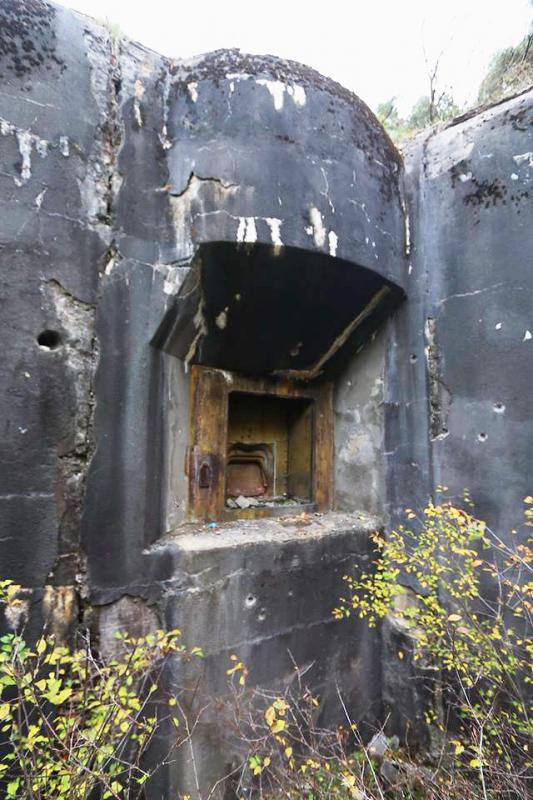 Ligne Maginot - HOCHWALD - (Ouvrage d'artillerie) - Bloc 1
Créneau pour obusier de 135 mm - GRASSER Michel