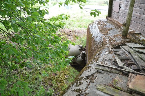 Ligne Maginot - LANGHEP NORD - (Casemate d'infanterie - Simple) - Le projecteur blindé
