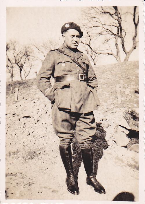 Ligne Maginot - LANGHEP SUD - (Casemate d'infanterie - Simple) - L'Adjudant-Chef Beaury Henri qui commandait la casemate du Langhep Sud
Photo de novembre 1939
