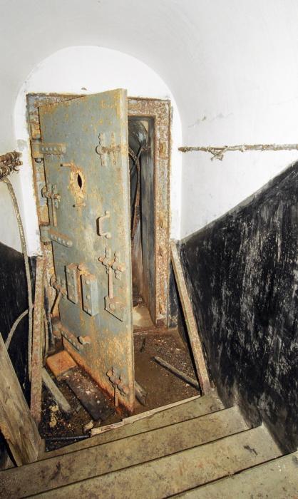 Ligne Maginot - FREUDENBERG (QUARTIER SCHIESSECK - I/37° RIF) - (Abri) - Porte blindée de l'égout - Lia VERMEULEN