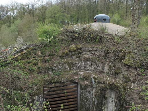 Ligne Maginot - LE CHESNOIS - CHENOIS - (Ouvrage d'artillerie) - Bloc 1
Le puits de la tourelle