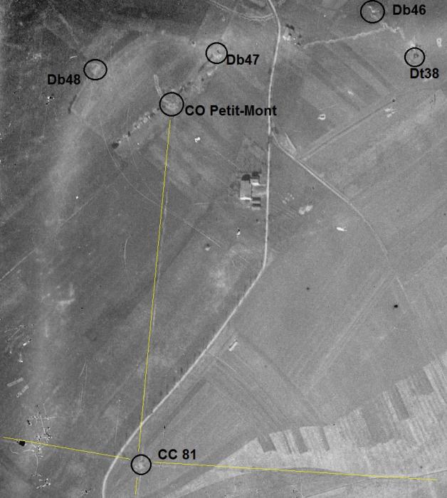 Ligne Maginot - 81 - (Chambre de coupure) - La marque des tranchées de câbles est très visible, permettant de localiser CC81 avec précision.
