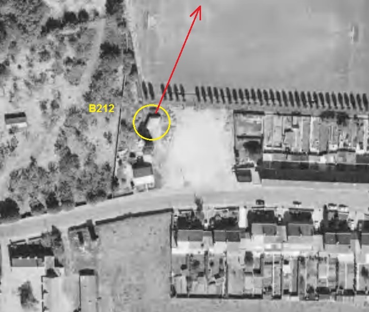 Ligne Maginot - B212 - SYEKELINDE (Blockhaus pour canon) - Le blockhaus, encore dégagé dans les années 90, a depuis été rattrapé par l'urbanisation.