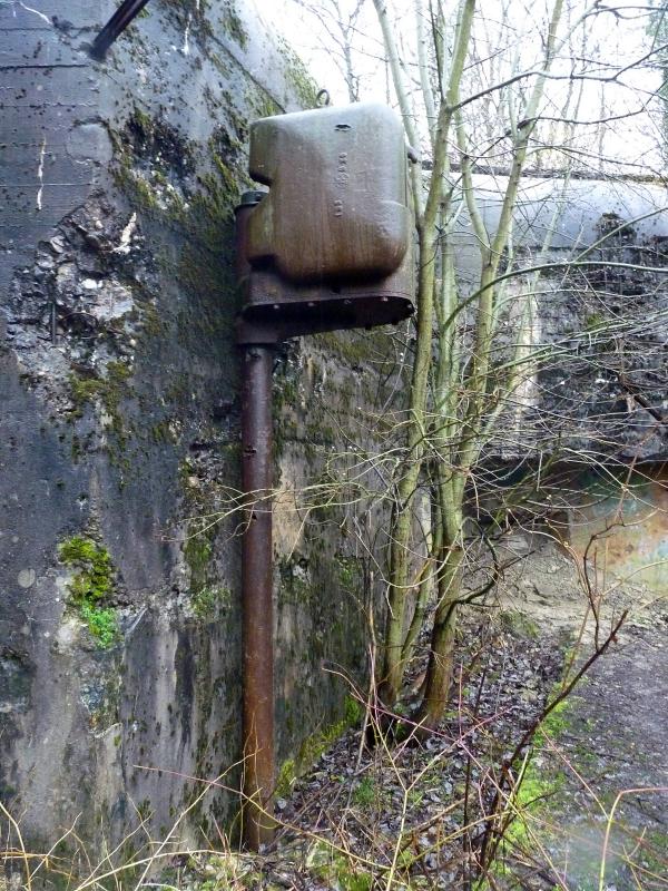 Ligne Maginot - KERFENT - A34 - (Ouvrage d'infanterie) - Bloc 2
Projecteur blindé