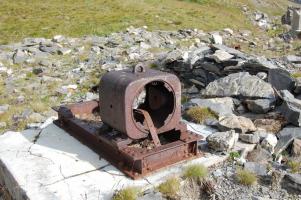 Ligne Maginot - Baraquements du Fréjus - Les restes du groupe électrogène qui alimentait le casernement